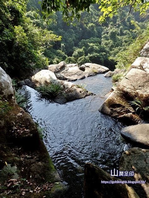 半月照潭|香港山澗足印 GoHikingHK: 短遊下花山 捷徑返荃灣*